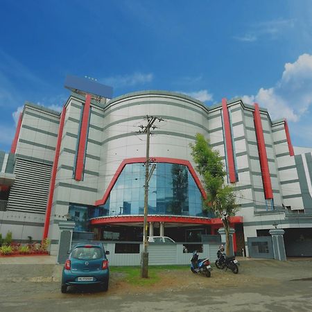 首都o 14702科乌伊拉卡姆公寓 Thrissur 外观 照片